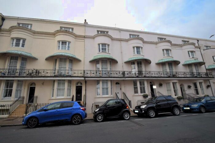 1 Bedroom Flat To Rent In Cavendish Place, Eastbourne, BN21