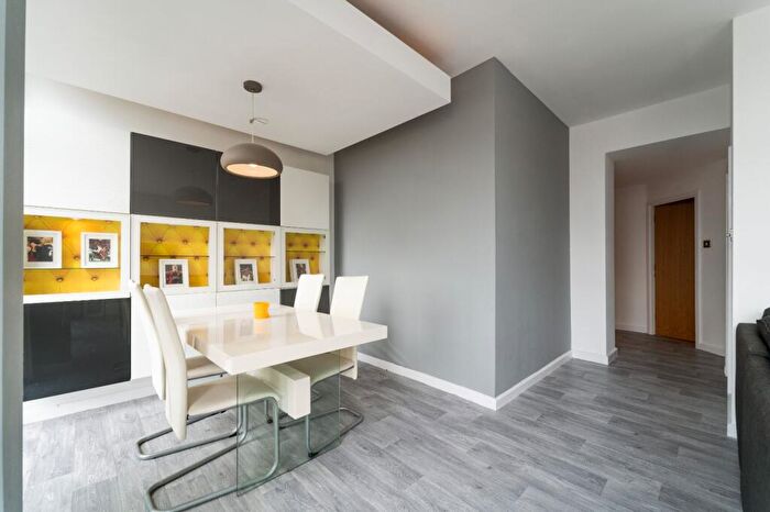 3 Bedroom Flat For Sale In Granville Street, Birmingham, West Midlands, B1