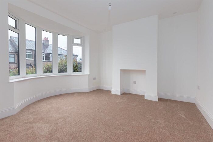 3 Bedroom Semi-Detached House For Sale In Wharfedale Road, Lancaster, LA1