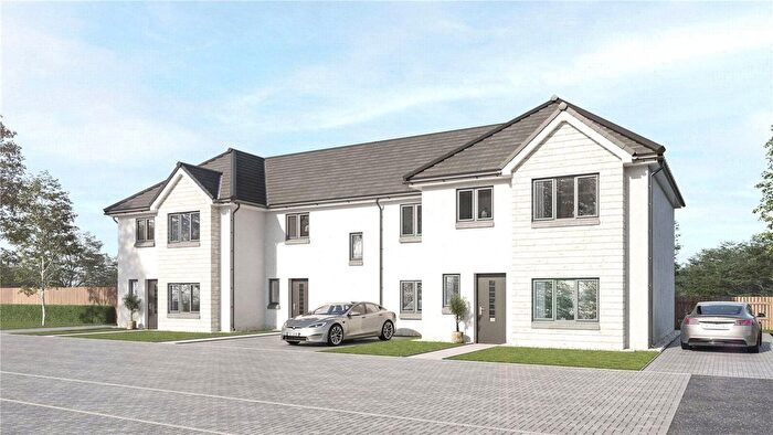 3 Bedroom Semi-detached House For Sale In Kinglassie, Fife, KY5