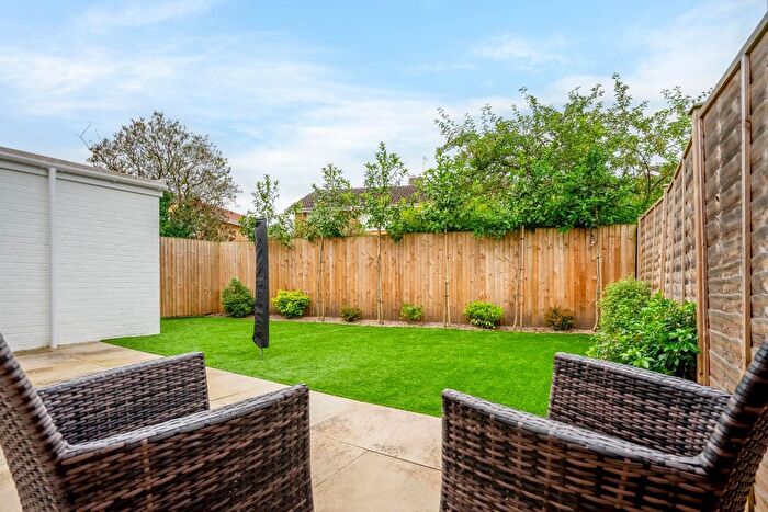 2 Bedroom Detached Bungalow For Sale In Deerstone Way, Dunnington, York, YO19