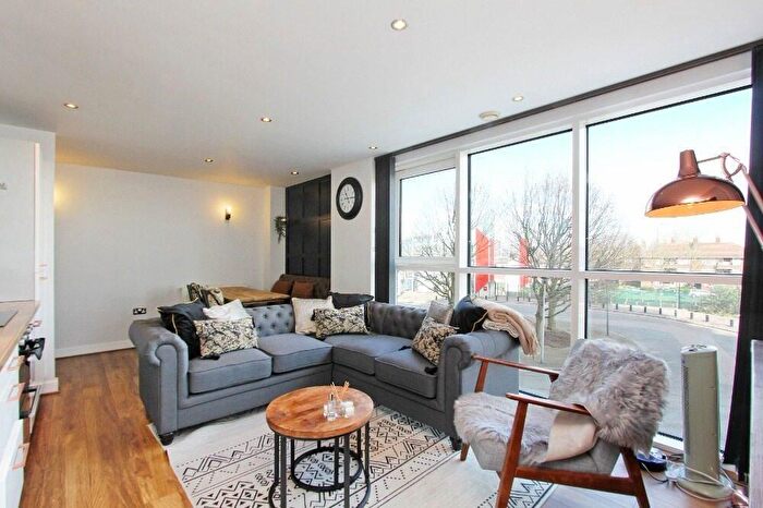 2 Bedroom Flat For Sale In Seagull Lane, London, E16