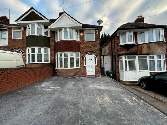 3 Bedroom Semi-Detached House To Rent In Montana Avenue, Great Barr, Birmingham, B42