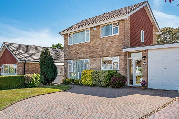 3 Bedroom Detached House For Sale In Immaculate Detached Home - Charles Road, Cowes, PO31