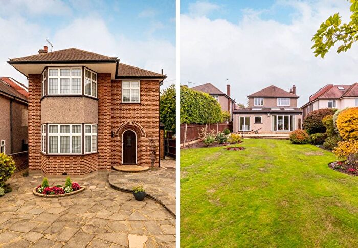 3 Bedroom Property For Sale In Matlock Way, New Malden, KT3