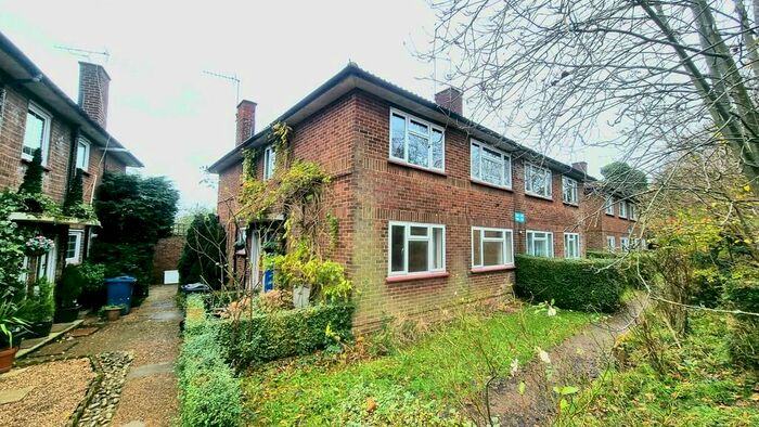 2 Bedroom Ground Maisonette To Rent In Headstone Lane, Harrow, HA2