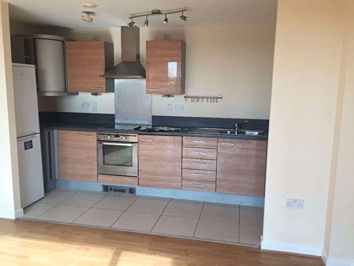 2 Bedroom Flat To Rent In High Street, London, E15