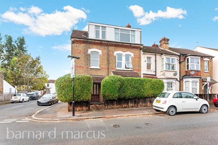 1 Bedroom Flat For Sale In Birchanger Road, London, SE25