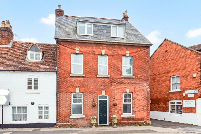 1 Bedroom Apartment To Rent In Barn Street, Marlborough, Wiltshire, SN8