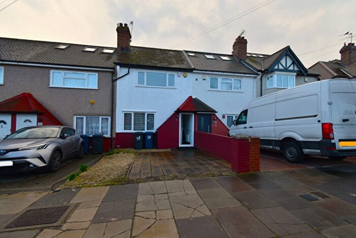 2 Bedroom Terraced House To Rent In Berkeley Avenue, Greenford, UB6