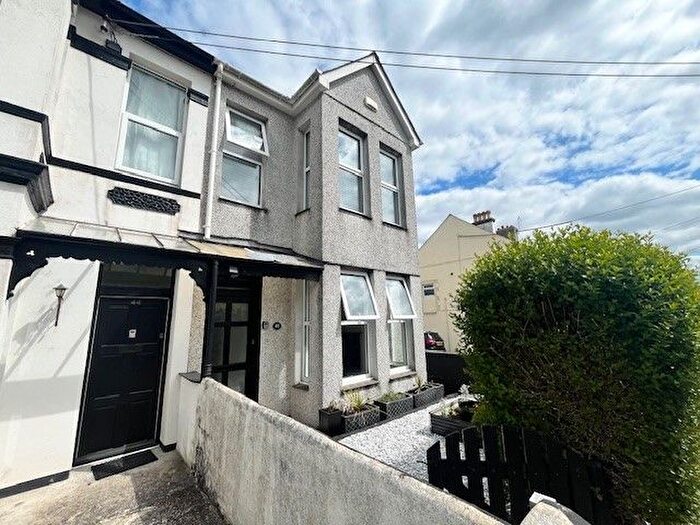 3 Bedroom End Of Terrace House To Rent In Clarence Road, Torpoint, PL11
