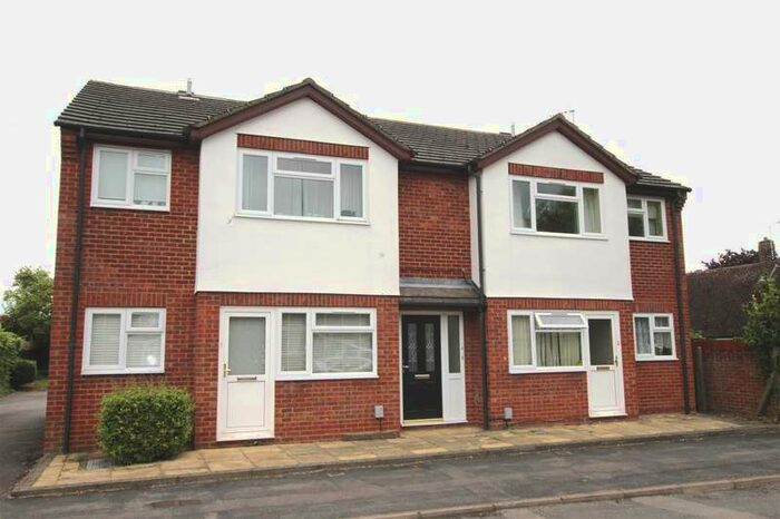 2 Bedroom Flat To Rent In Cumberland Street, Houghton Regis, Dunstable, LU5