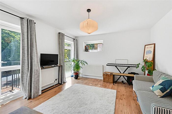 1 Bedroom Apartment For Sale In Copers Cope Road, Beckenham, BR3