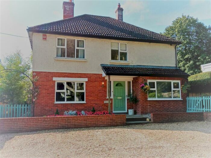 4 Bedroom Detached House For Sale In Wareham Road, Owermoigne, Dorchester, DT2
