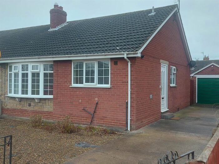 2 Bedroom Semi-Detached Bungalow To Rent In Harford Road, Cayton, Scarborough, YO11