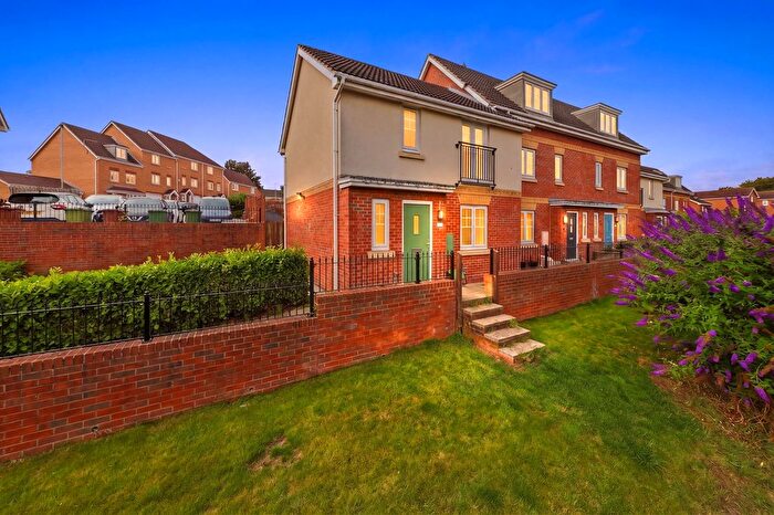 2 Bedroom End Terrace House For Sale In The Wharf, Knottingley, WF11