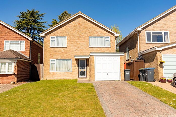 4 Bedroom Detached House For Sale In Merlin Way, East Grinstead, RH19