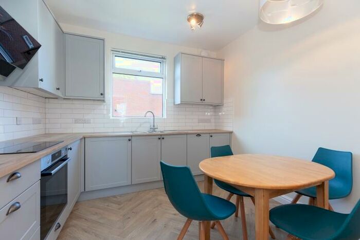 1 Bedroom Apartment To Rent In Walton Street, Oxford, OX2
