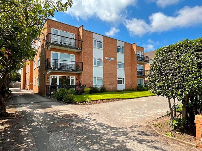 2 Bedroom Flat For Sale In Hollyhurst Lodge, Weld Road, Birkdale, Southport, PR8