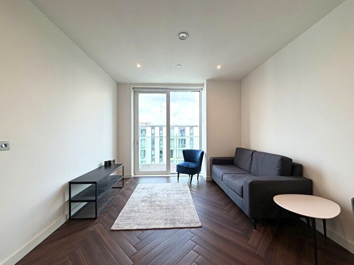 1 Bedroom Flat To Rent In Lightbox Blue, Media City Uk, Salford Quays, M50