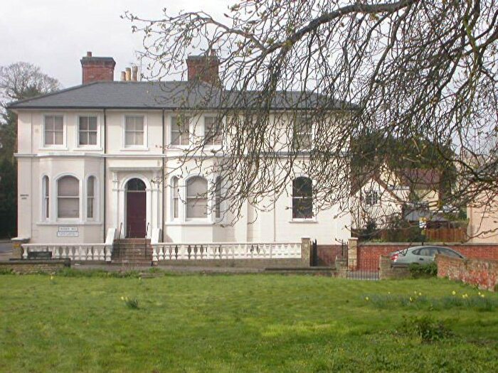 1 Bedroom Flat To Rent In Lexden, CO3