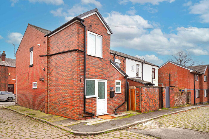 1 Bedroom Apartment To Rent In Holland Street, Bolton, Greater Manchester, BL1