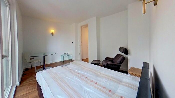 Studio To Rent In New Providence Wharf, Fairmont Avenue, London, E14