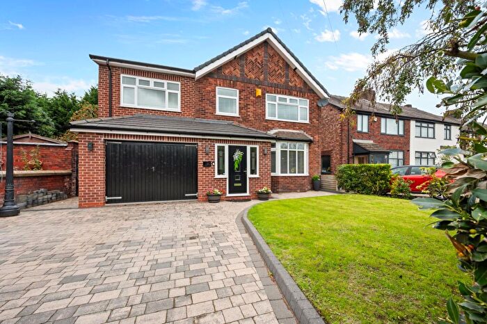 4 Bedroom Detached House For Sale In Rainhill Road, Rainhill, L35