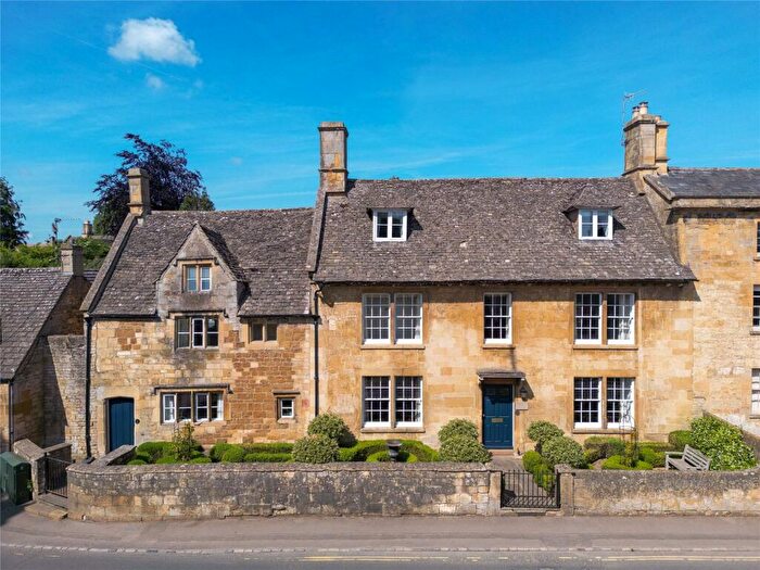 4 Bedroom Terraced House For Sale In Leysbourne, Chipping Campden, Gloucestershire, GL55