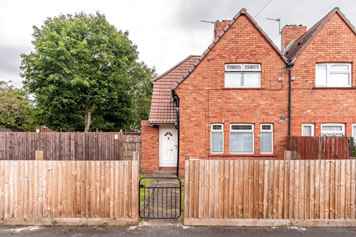 3 Bedroom Semi-Detached House For Sale In Eastleigh Road, Southmead, Bristol, BS10