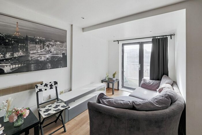 2 Bedroom Flat For Sale In Shakespeare Street, Nottingham, NG1