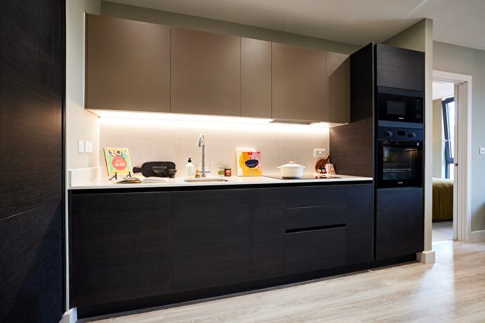 2 Bedroom Flat To Rent In Boulevard Place, Hove, BN3