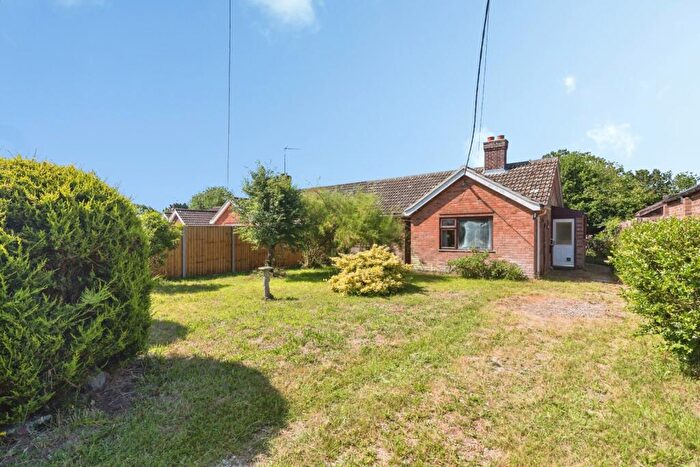 2 Bedroom Bungalow For Sale In Rectory Road, Haddiscoe, Norwich, Norfolk, NR14