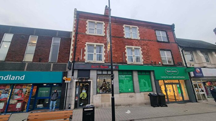 1 Bedroom Flat To Rent In High Street, NG15