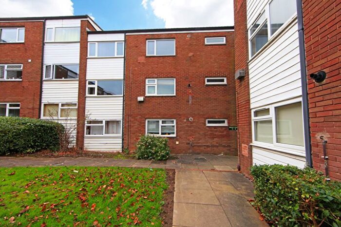 2 Bedroom Flat To Rent In Shelsy Court, Telford, TF7