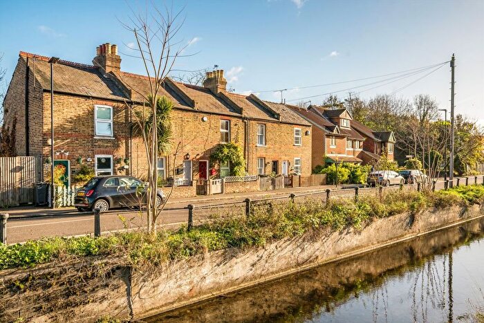 2 Bedroom End Terrace House For Sale In Oak Lane, Isleworth, TW7
