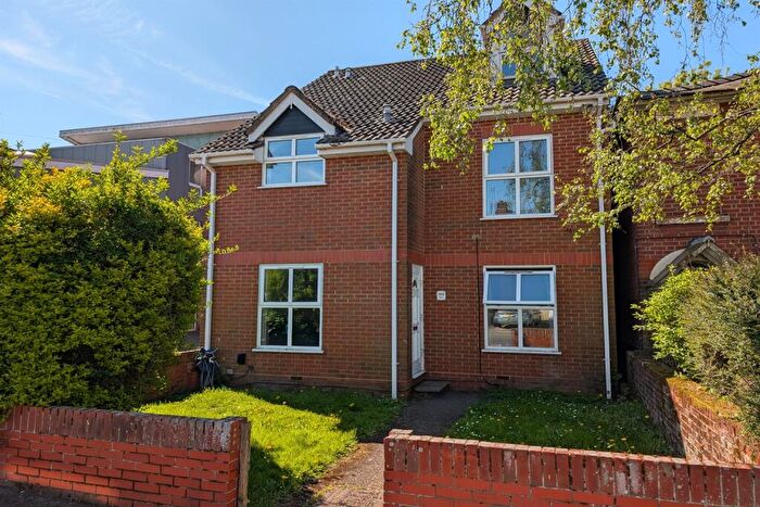 1 Bedroom Flat To Rent In Millbrook Road East, SO15