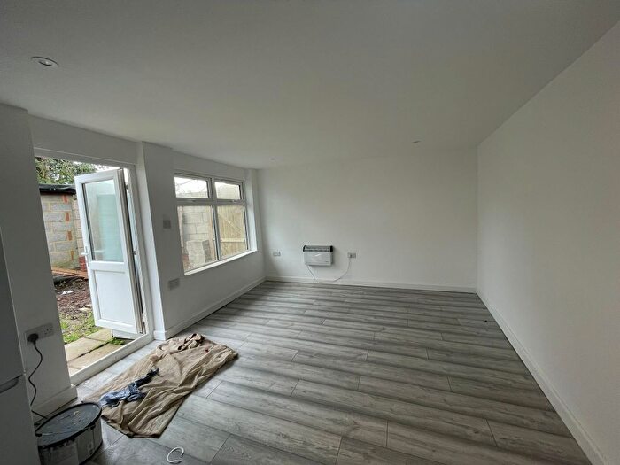 Studio To Rent In St. Marys Road, Hayes, UB3