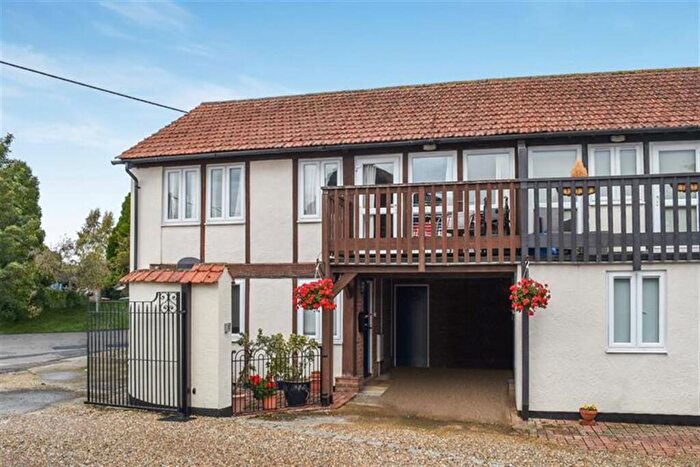 2 Bedroom Terraced House To Rent In The Byres, Haddenham, HP17