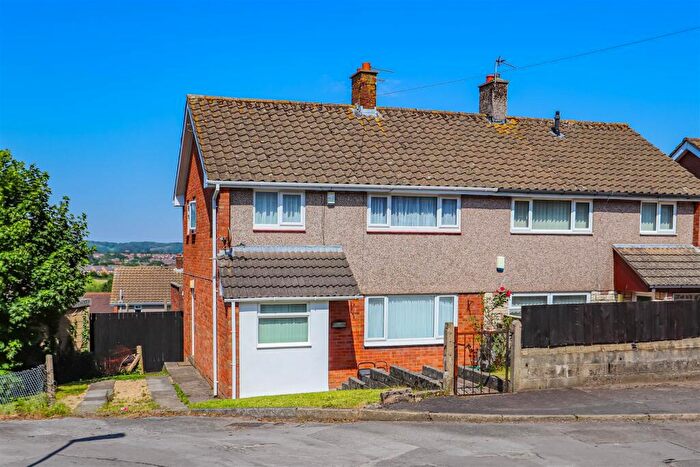 3 Bedroom Semi Detached House For Sale In Gloucester Close, Barry, CF62