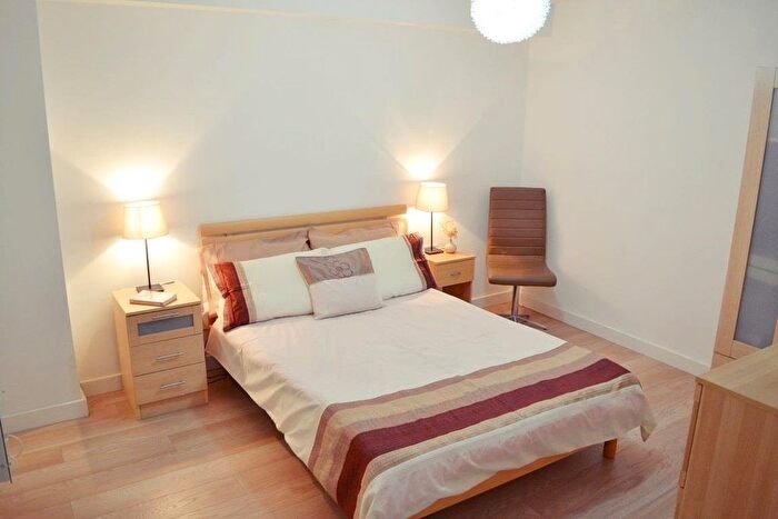 3 Bedroom Flat To Rent In The Linx Building, Simpson Street, Noma, Manchester, M4