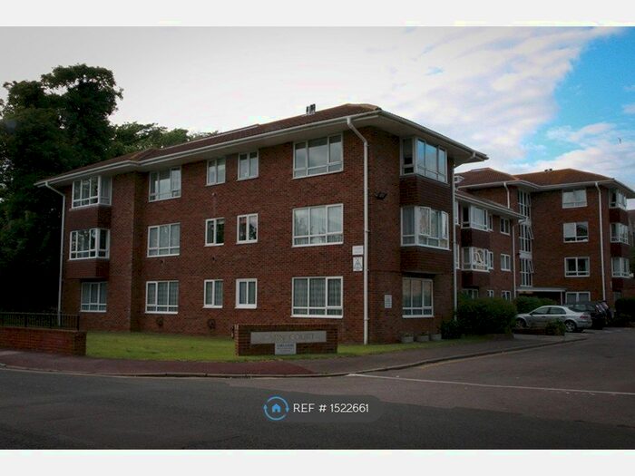 2 Bedroom Flat To Rent In North Drive, Brighton, BN2