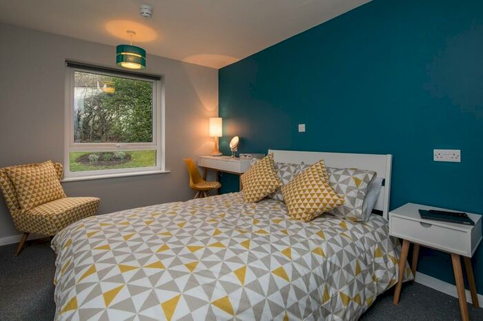 3 Bedroom Apartment To Rent In Varsity, Clifton, NG11