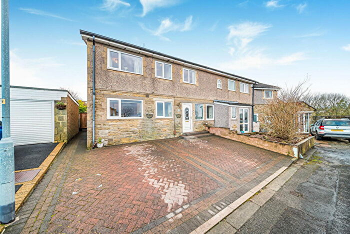 4 Bedroom Semi Detached House For Sale In Copperfield Close, Burnley, BB10