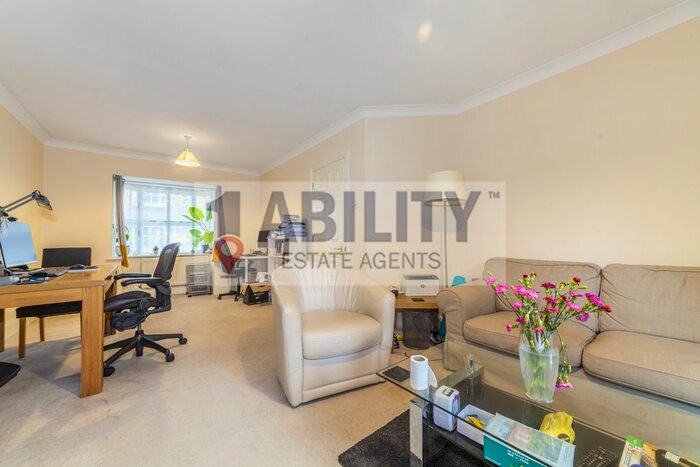 3 Bedroom Town House To Rent In Cottesloe Mews, London, SE1