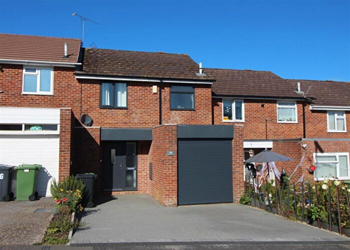 3 Bedroom Terraced House To Rent In Woodside Park, Bordon, GU35