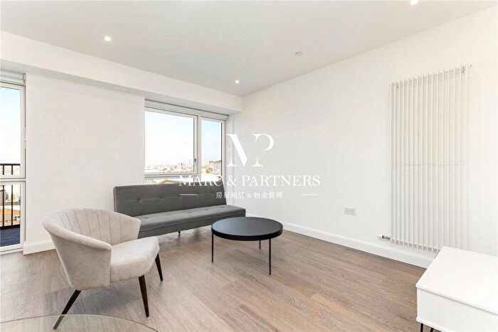 Apartment To Rent In Royal Eden Docks, Ellipse House, London, E16