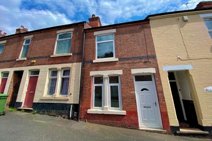 2 Bedroom Property To Rent In Finsbury Avenue, Nottingham, NG2