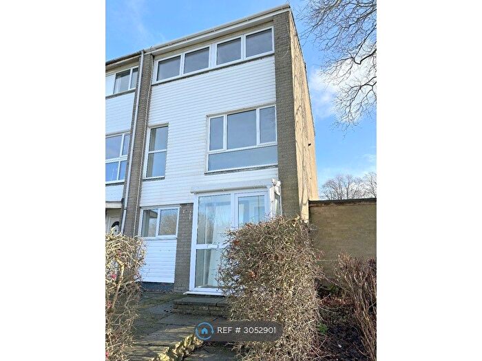 4 Bedroom End Of Terrace House To Rent In Grace Way, Stevenage, SG1