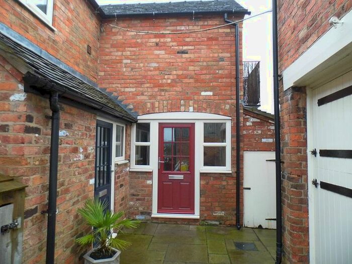 2 Bedroom Mews To Rent In Villa Farm, Wrexham Road, Burland, Nantwich, Cheshire, CW5